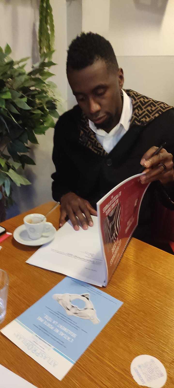 Dédicace du livre par BNC